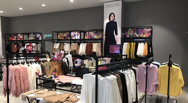 Colors SOGO　The Mall, Mid Valley SouthKey 　ジョホールバル